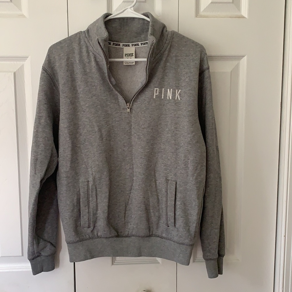 Victoria’s Secret PINK sweatshirt. Gently worn. XS